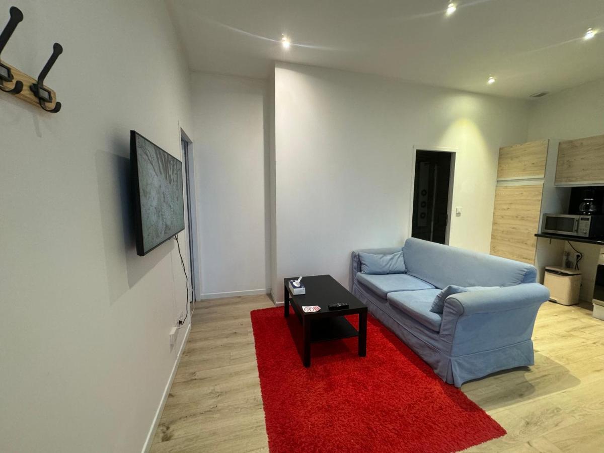 Apartamento Eliya Romilly-sur-Seine Exterior foto